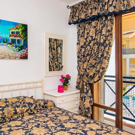 Holiday home House With Tennis Court,sports And Playground