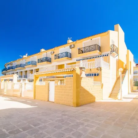 House With Tennis Court,sports And Playground Holiday home